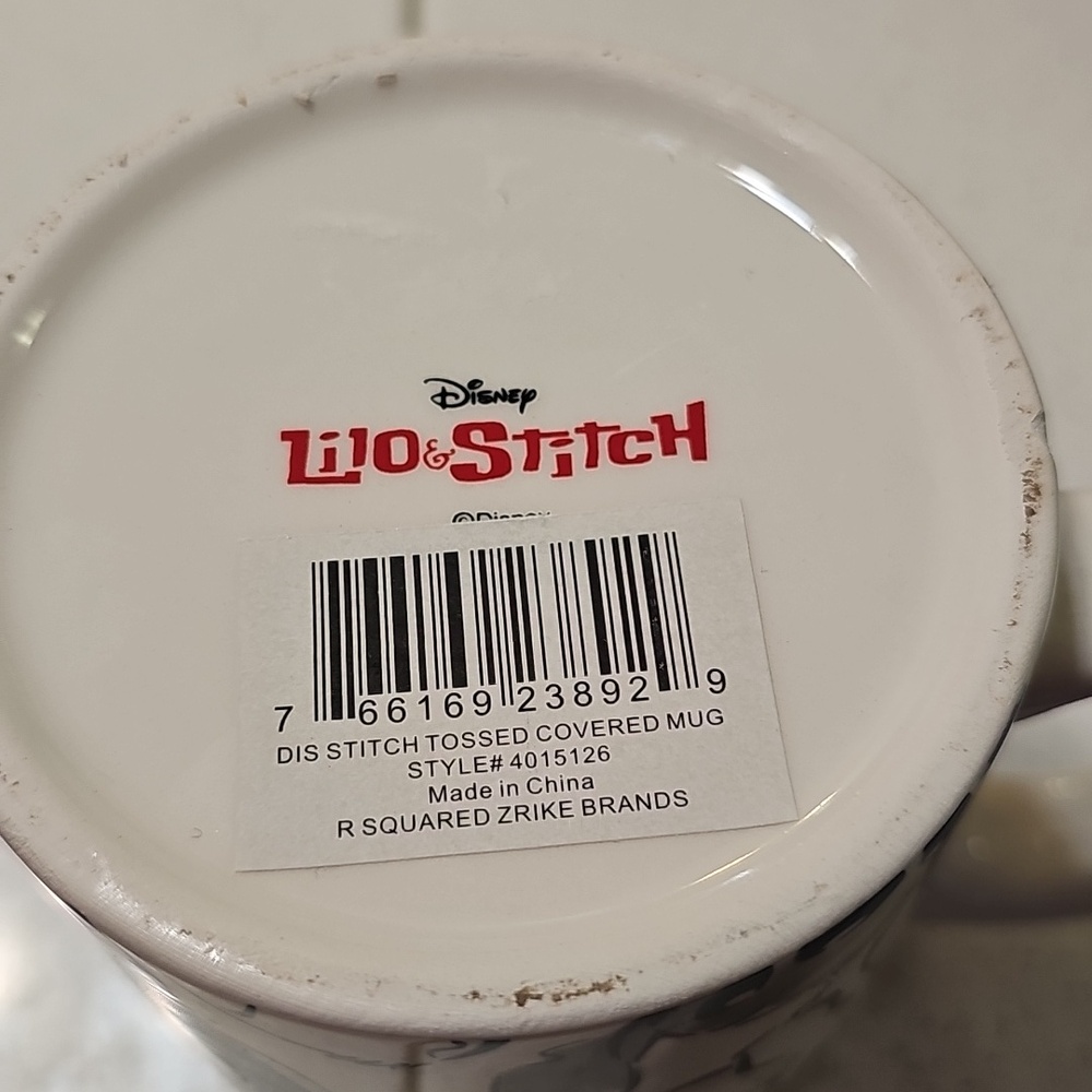 Disney Stitch Mug with Lid - Picture 4 of 4